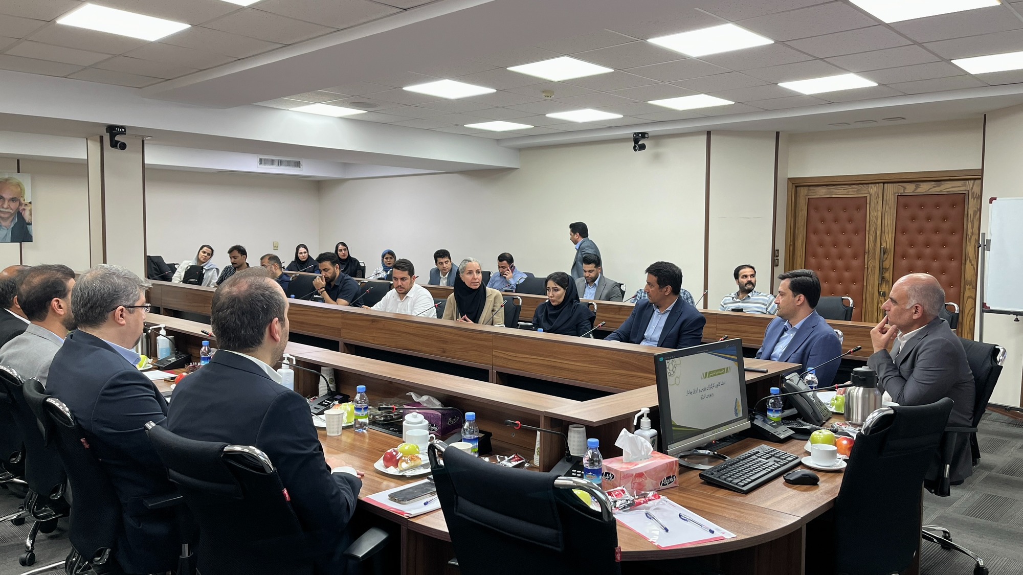  جلسه هم‌اندیشی کانون کارگزاران  و بــــــــورس انرژی شنبه 18 مرداد در کانون کارگزاران برگزار شد.